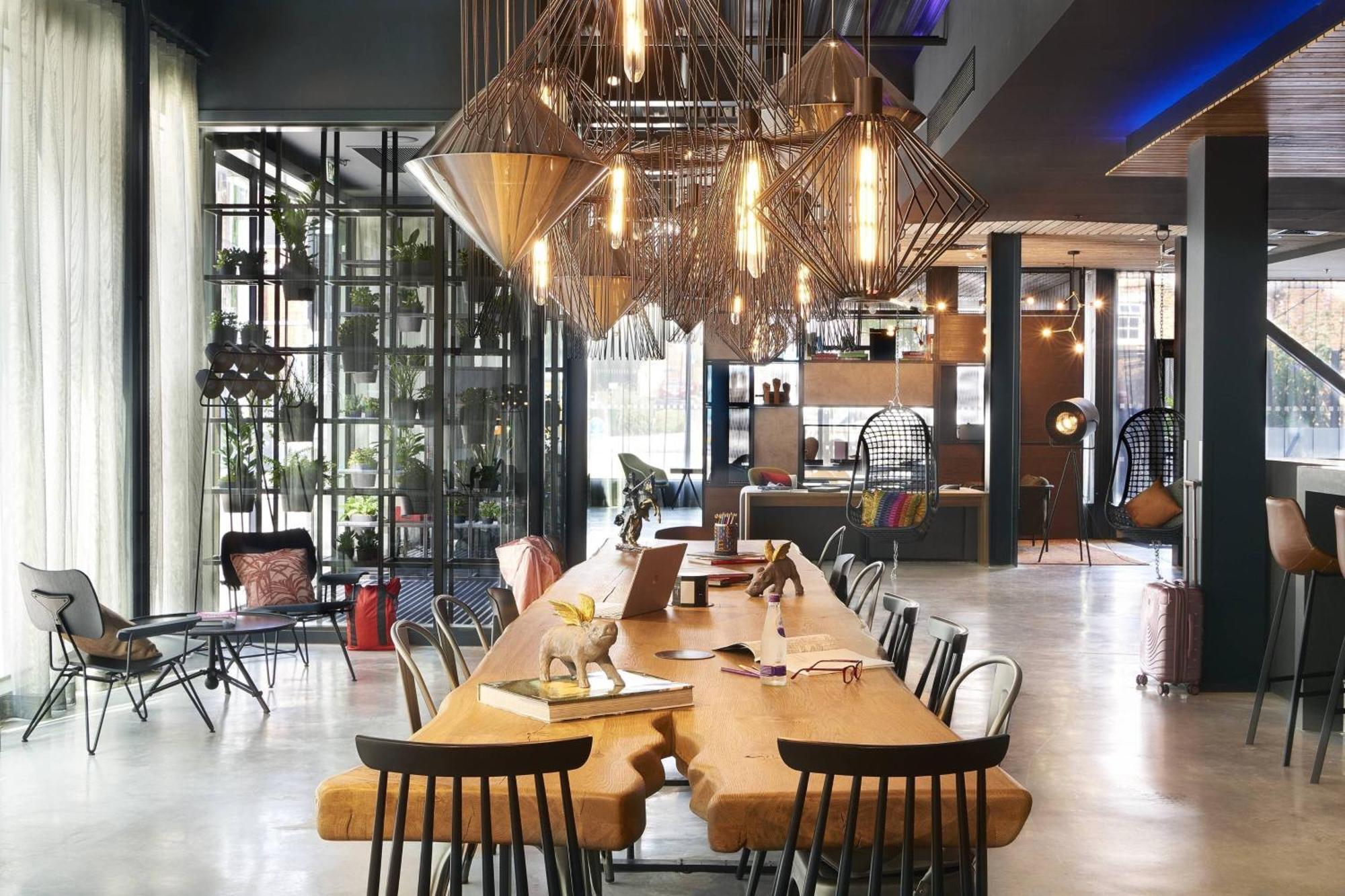 Moxy York Hotel Bagian luar foto