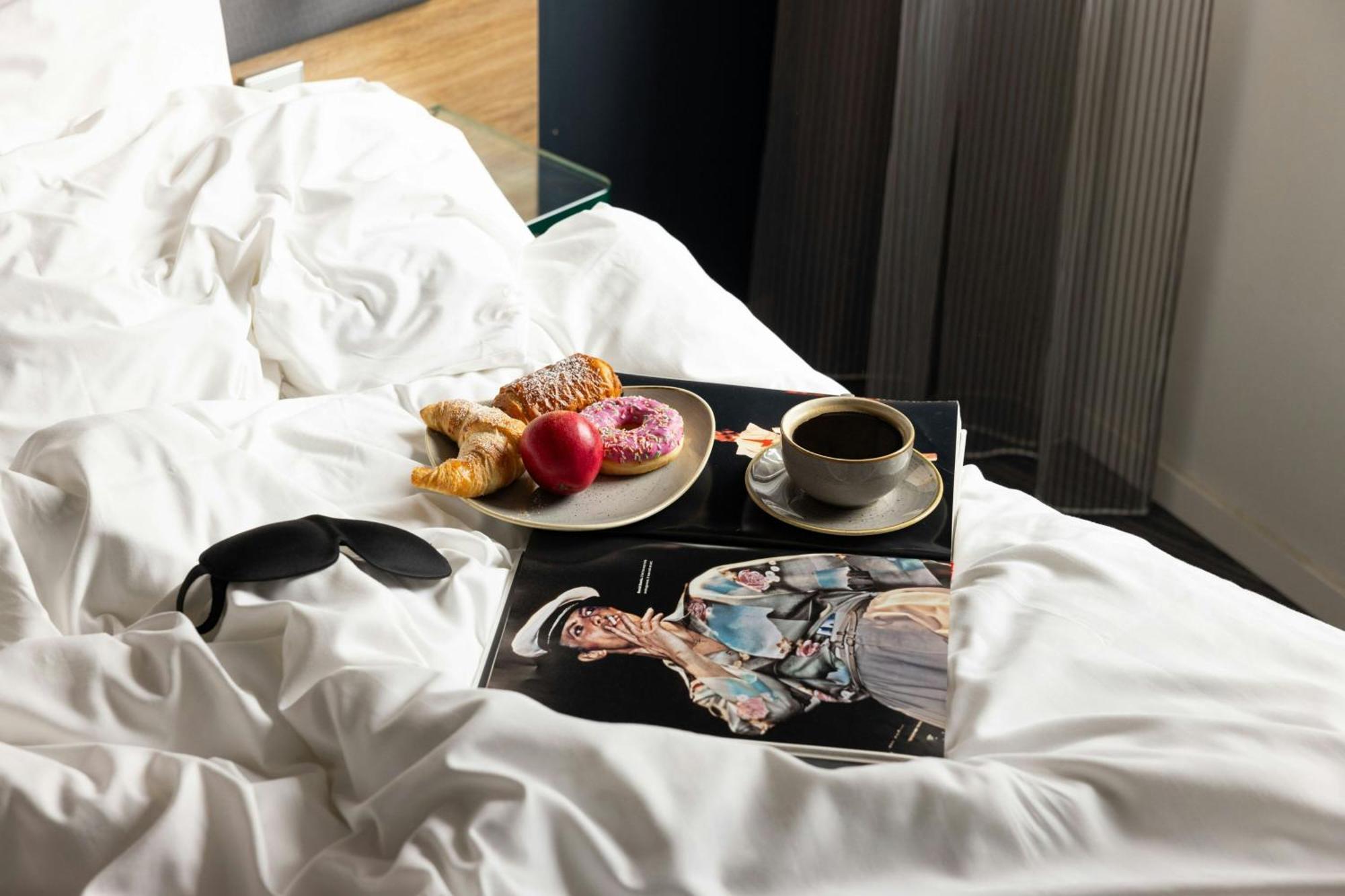 Moxy York Hotel Bagian luar foto